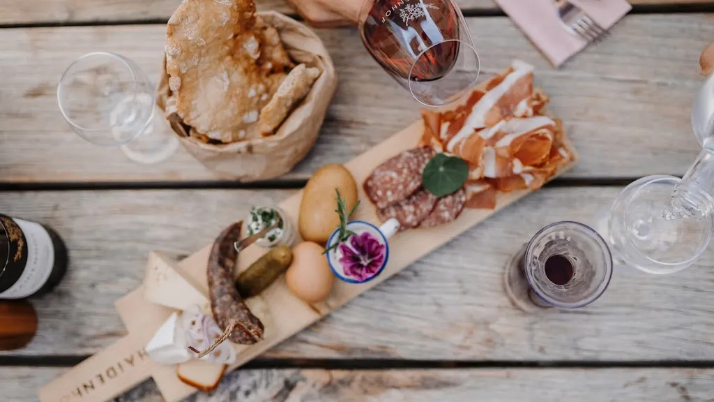 Buschenschank Weingut Haidenhof_Cermes_slider_image_3