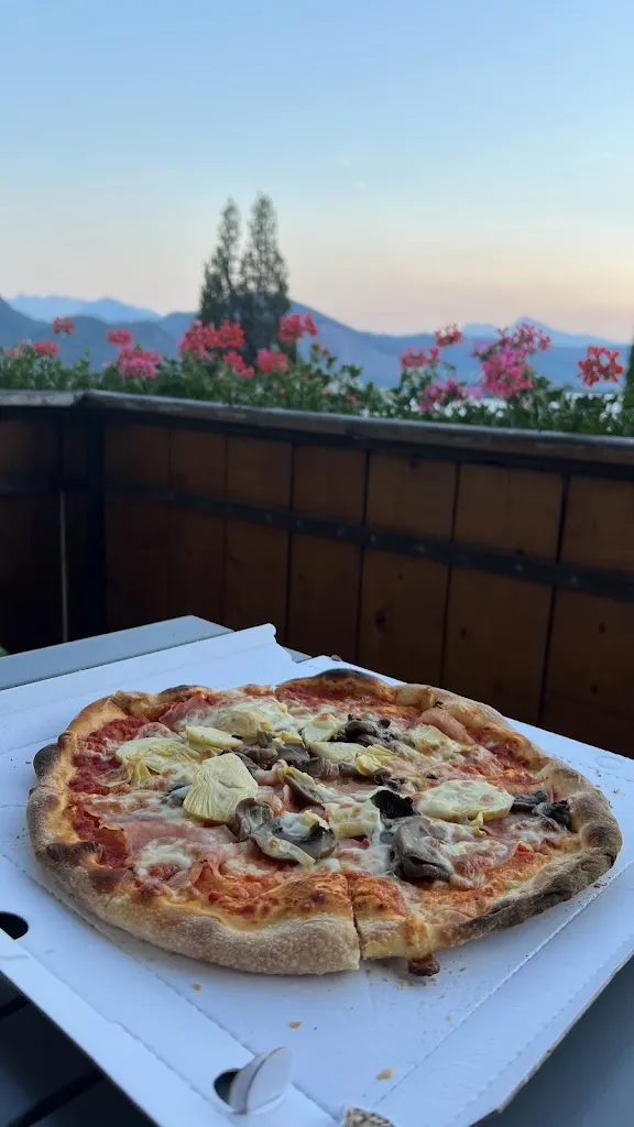 Daniël van den Berg_Pizza Pondy_Cembra_review