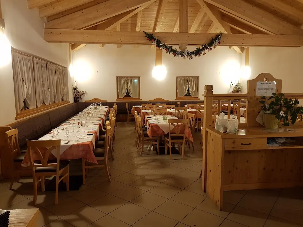 Blue Angel Sas Di Baldo Arturo restaurant in Cimoneri