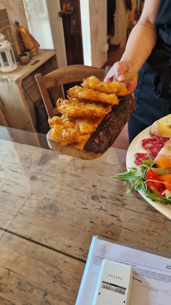 Menu_Locale tipico al Volt_Cimoneri_image_5