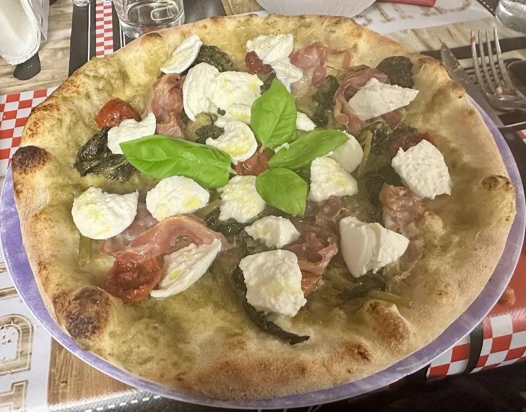 Deborah Tomasi_Pizza Bon Ton_Civezzano_review