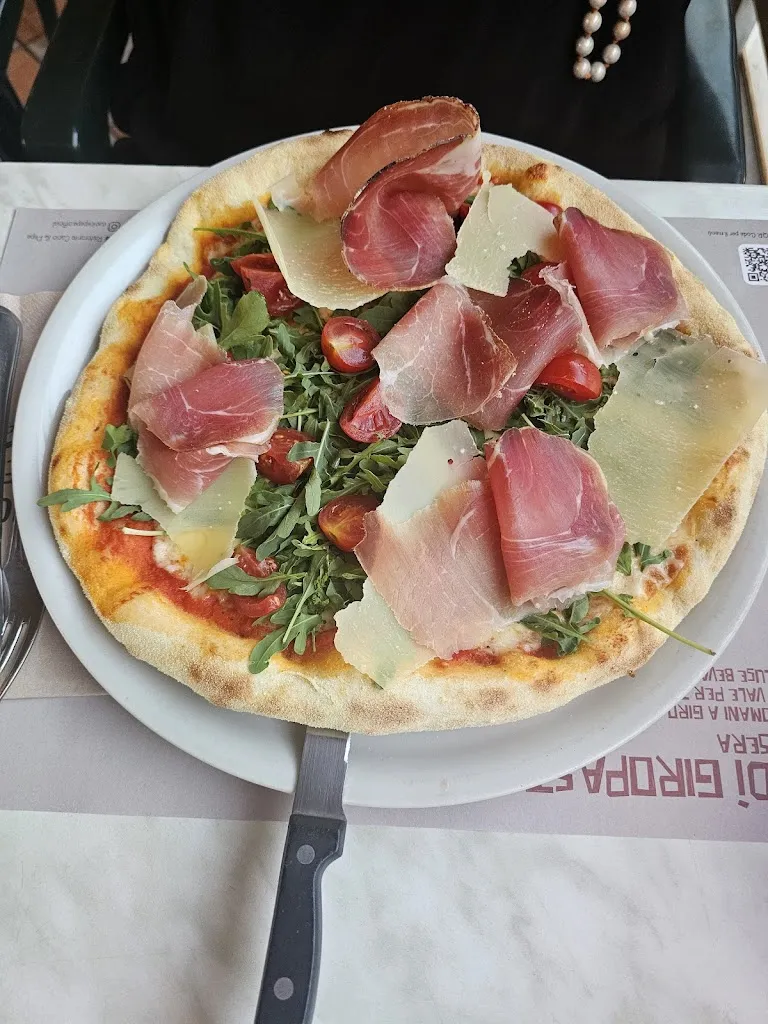 Cacio & Pepe_Civezzano_slider_image_3