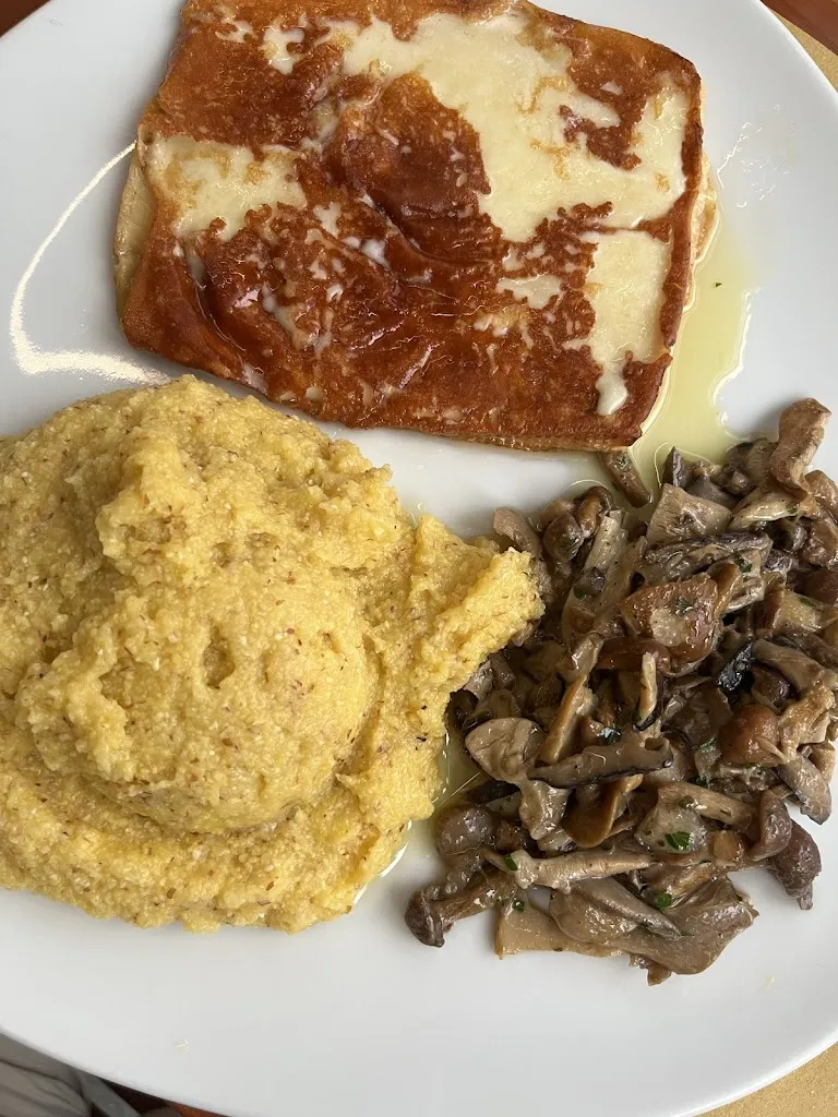 Pavel Hertl_Biergarten Mönchshof Ristorante Pizzeria_Civezzano_review