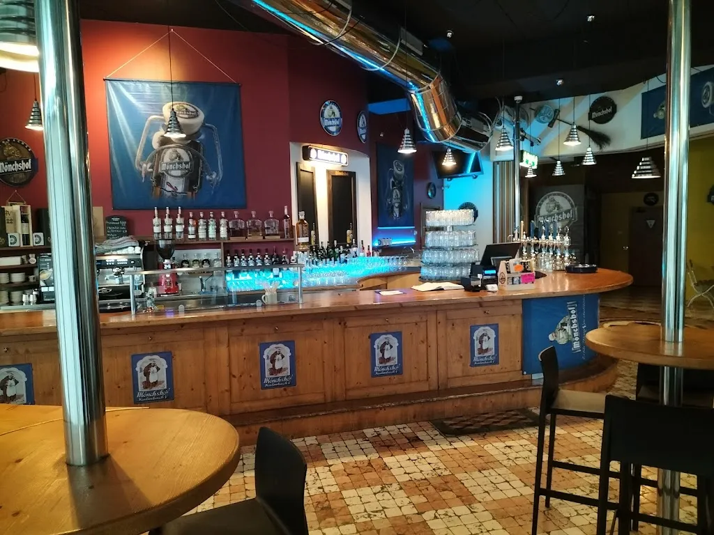 Biergarten Mönchshof Ristorante Pizzeria_Civezzano_slider_image_3