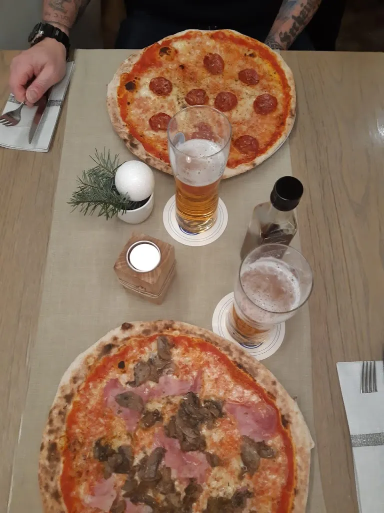 Menu_Restaurant Pizzeria Hirschen Cervo_Chiusa_image_3