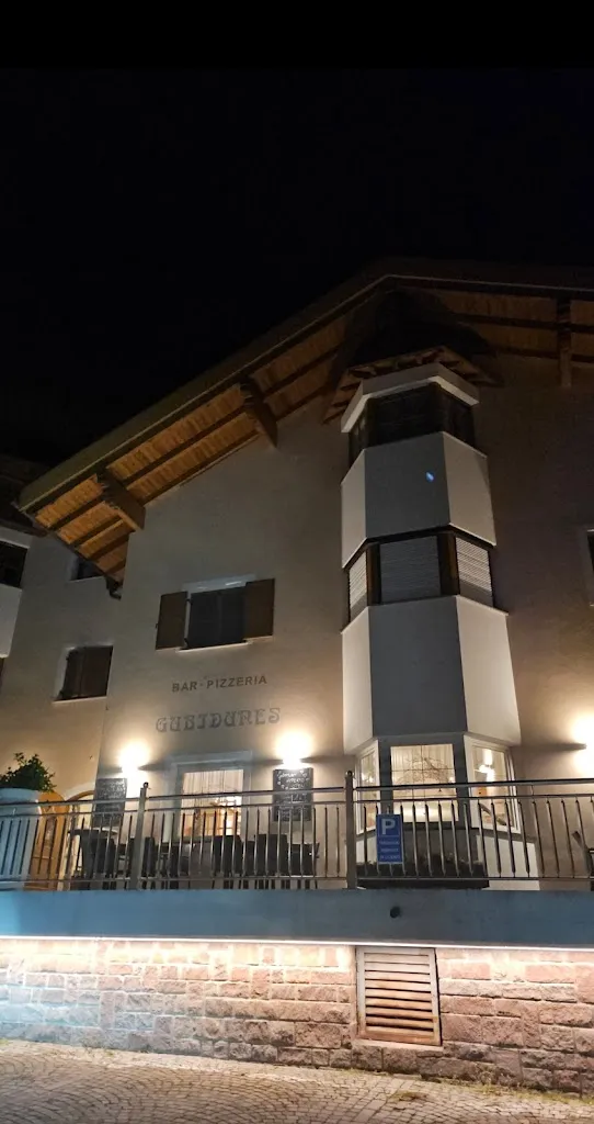 David Fazaeli_Pizzeria Gubidunes_Chiusa_review