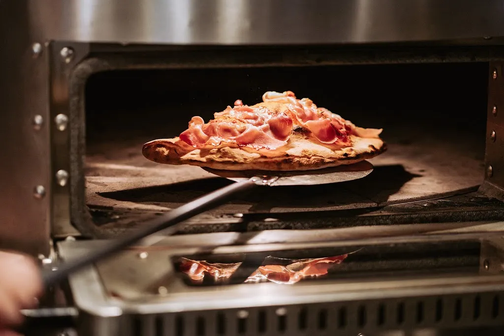 Pizzeria Gubidunes_Chiusa_slider_image_3