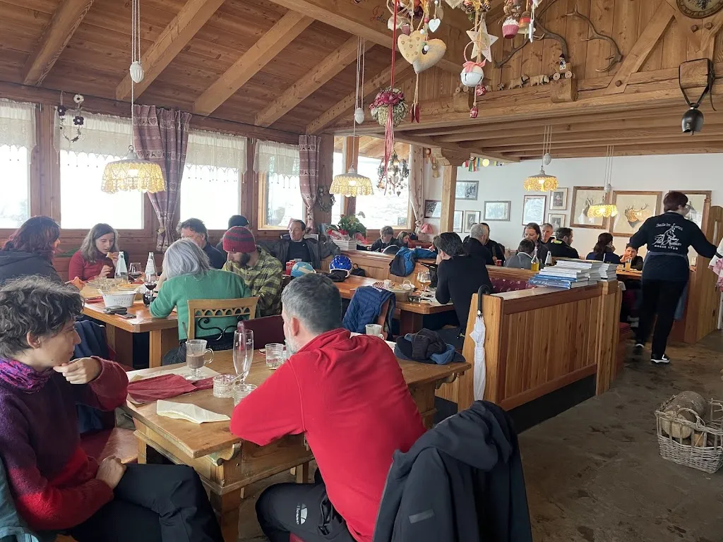 Courtney C_Baita 3 Larici_Cogolo_review