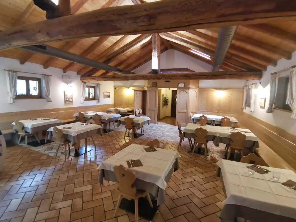 Ristorante Bar Malga Bassa_Cogolo_slider_image_1