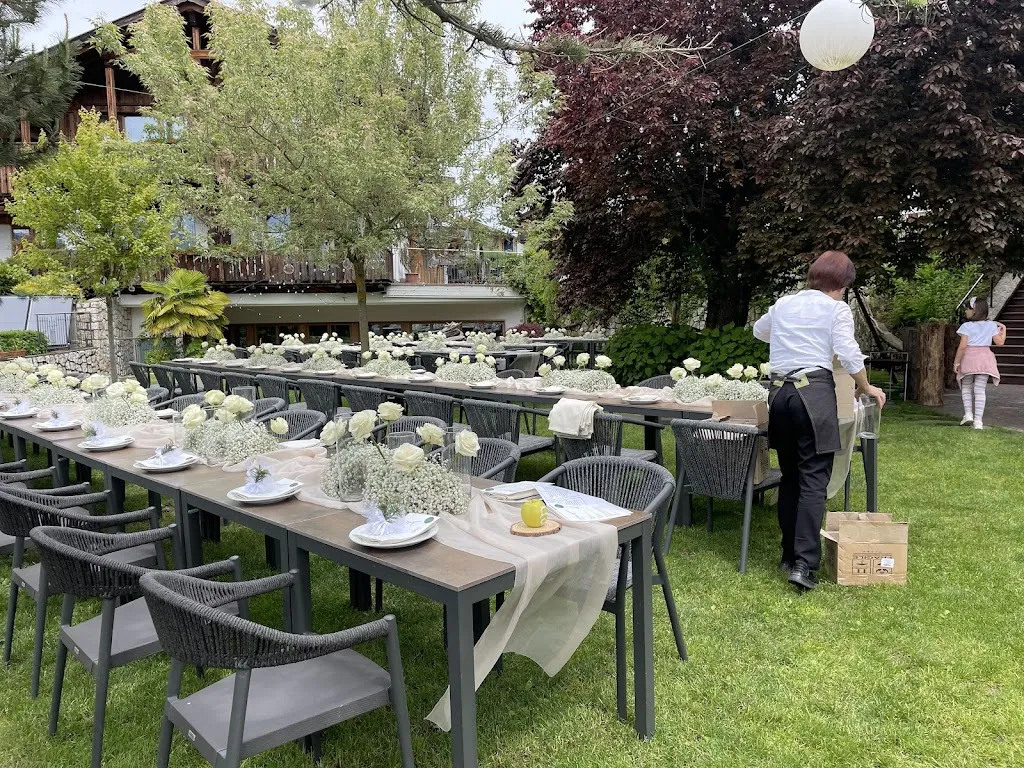 Ristorante "Alla Pineta" restaurant in Coredo