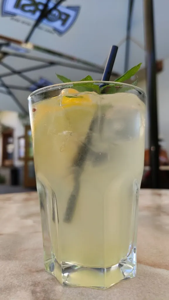 Emer Carr_Ristorante Bar Due Laghi_Coredo_review