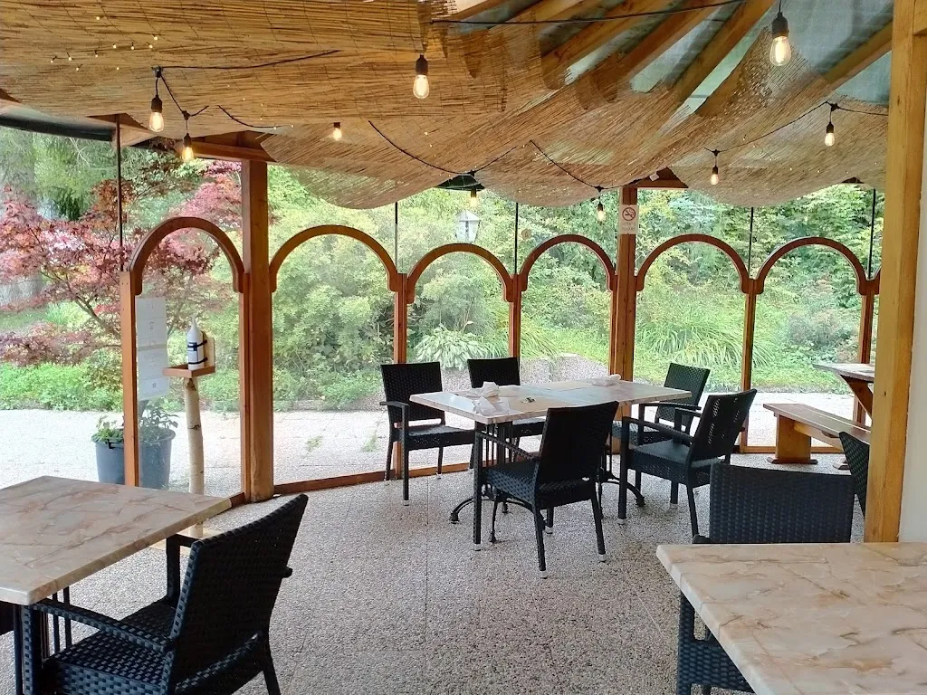 Ristorante Bar Due Laghi restaurant in Coredo