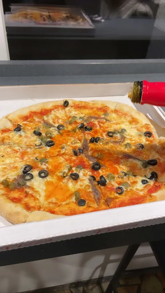 Thomas Nobu Daly_Pizzeria La Serena_Coredo_review