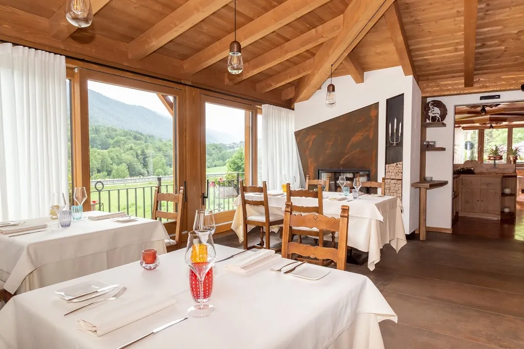 Ristorante Maso Burba restaurant in Commezzadura