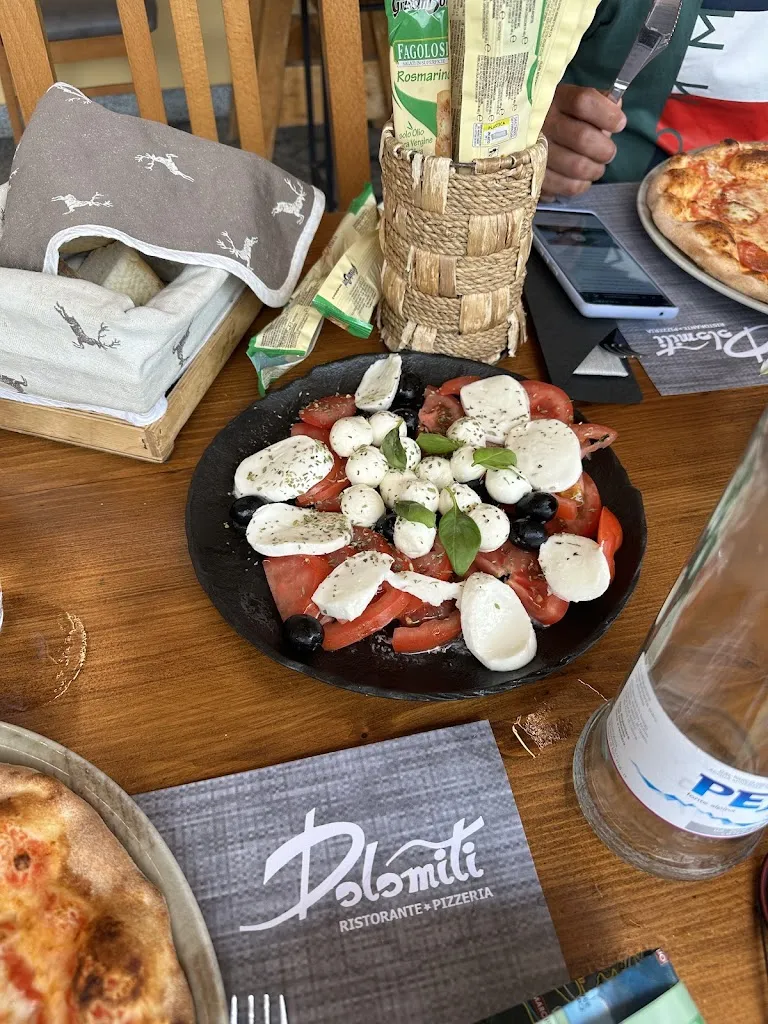 Saumya Kumaar Saksena_Ristorante Pizzeria Dolomiti_Commezzadura_review