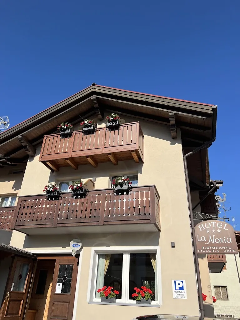 Elisabetta Viganò_Hotel La Noria_Commezzadura_review