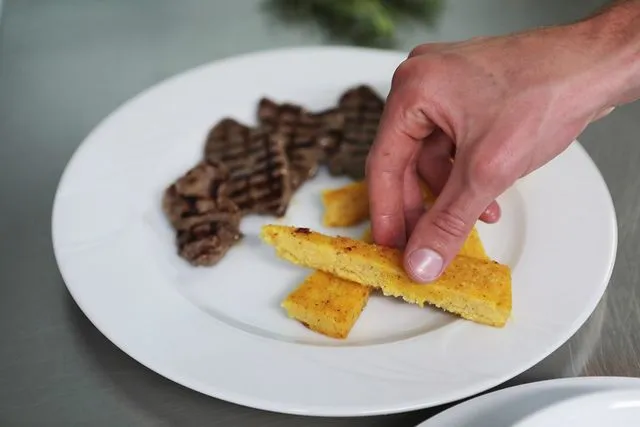 Ristorante Pizzeria Lago Rotondo_Commezzadura_slider_image_3