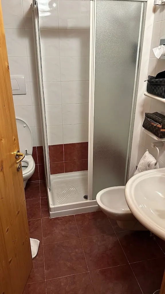 Alexandru Boghiu_Hotel Almazzago_Commezzadura_review