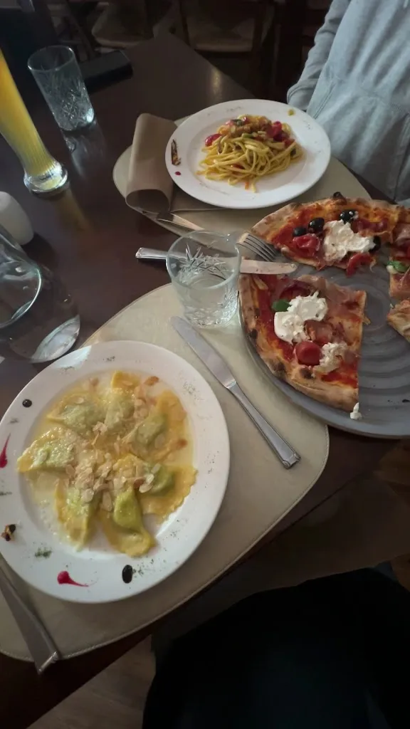 Anastasia_Pizzeria Ristorante la Locanda de Mauris_Commezzadura_review