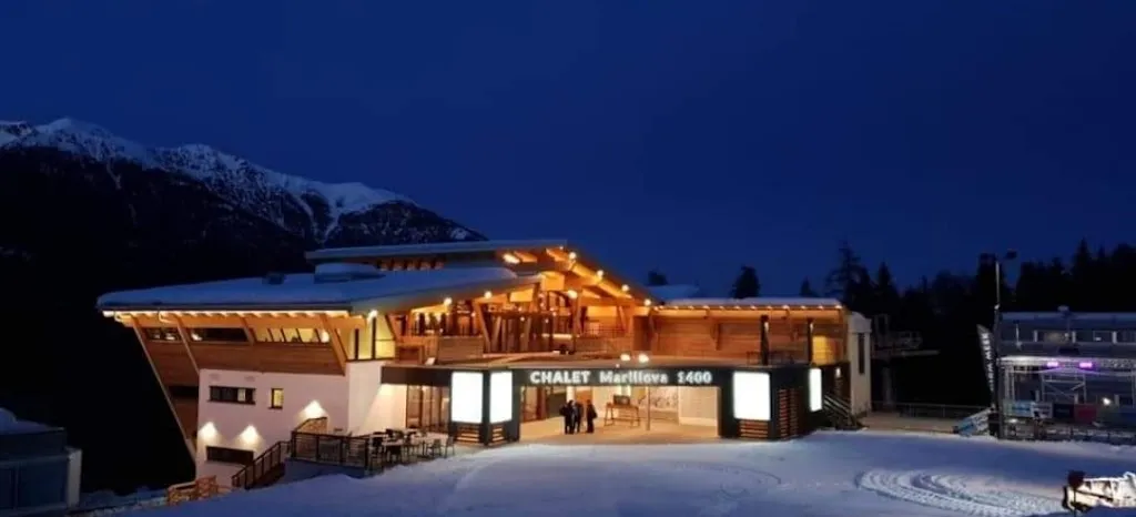 Chalet Marilleva 1400 restaurant in Commezzadura