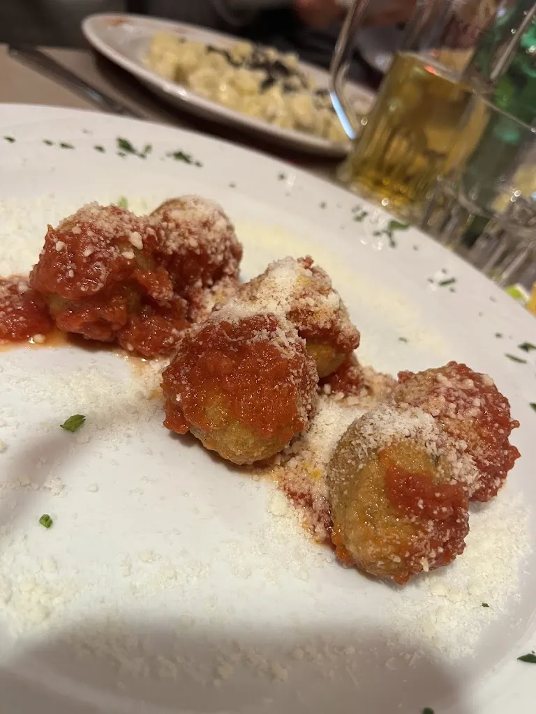 Wiktoria Leśniewska_Trattoria Anselmi da Mary_Croviana_review