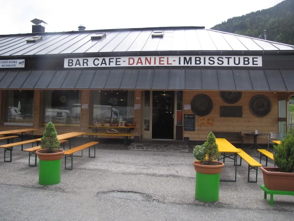 Restaurant Pizzeria Bar Daniel_Curon Venosta_slider_image_1