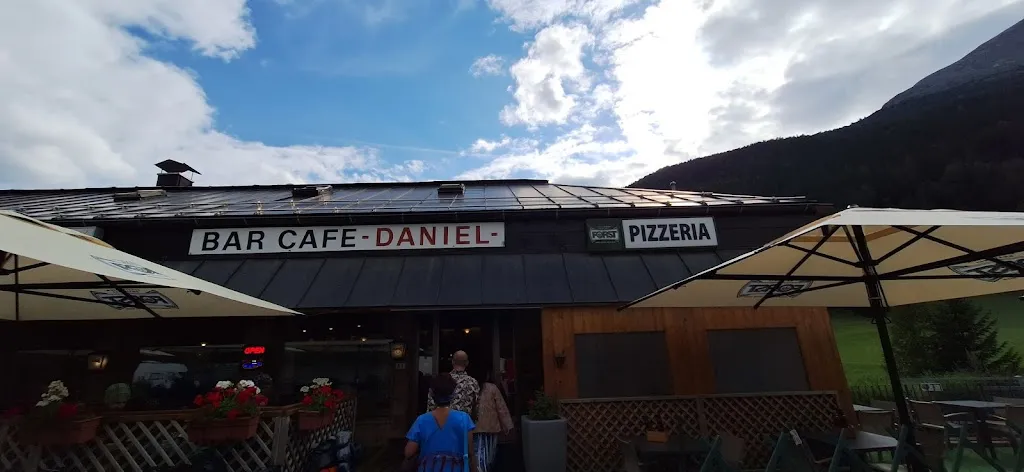 Restaurant Pizzeria Bar Daniel_Curon Venosta_slider_image_2