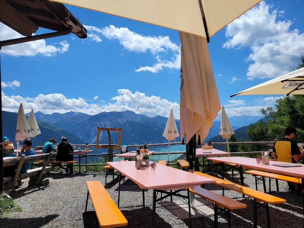 Rescher Alm restaurant in Curon Venosta