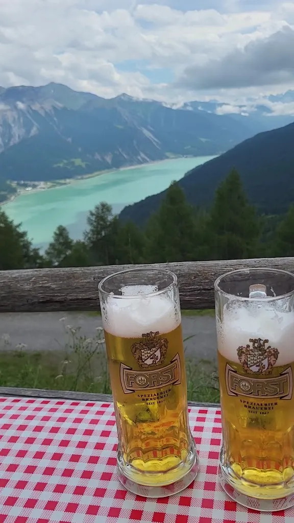 Rescher Alm_Curon Venosta_slider_image_2