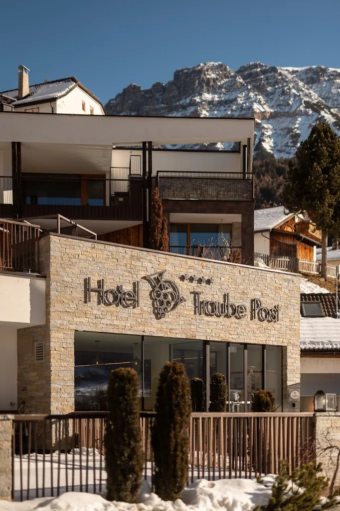 Hotel Traube Post am Reschensee restaurant in Curon Venosta