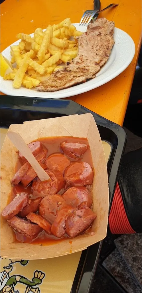 Elisa Belotti_Tower Imbiss_Curon Venosta_review