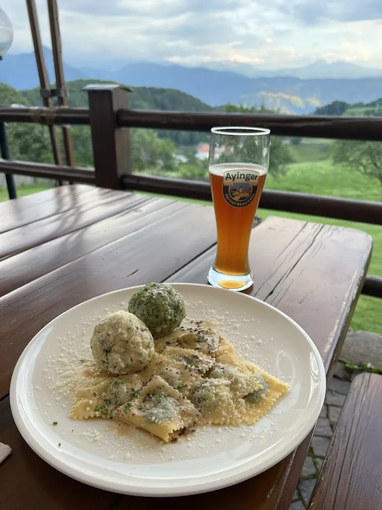 Amanda A_Pfoshof_Collalbo_review