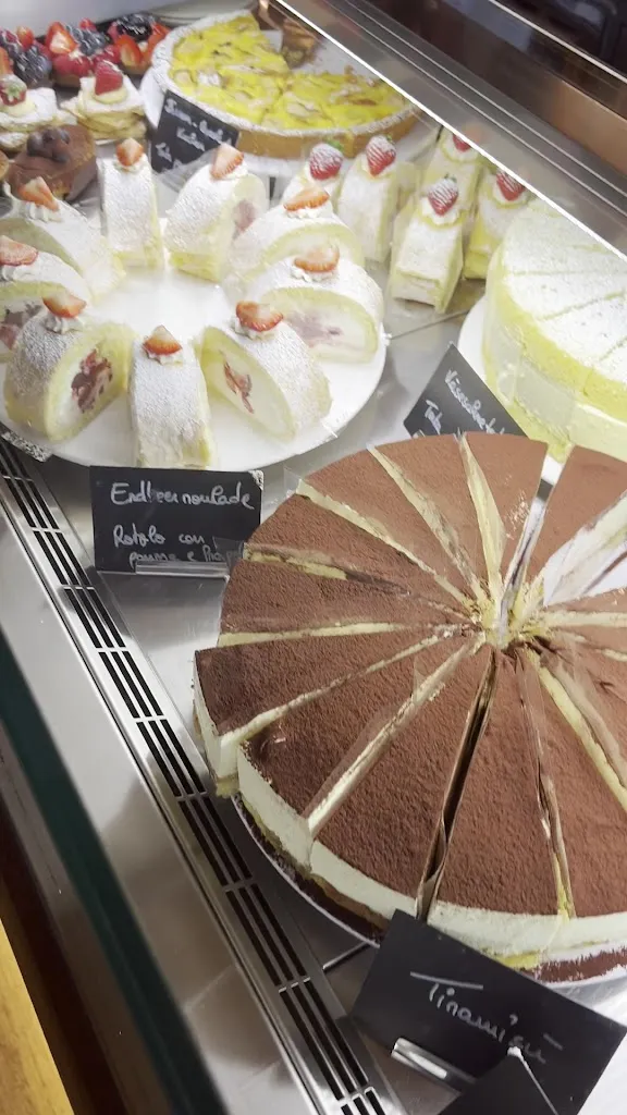 Cafe Lintner_Collalbo_slider_image_2