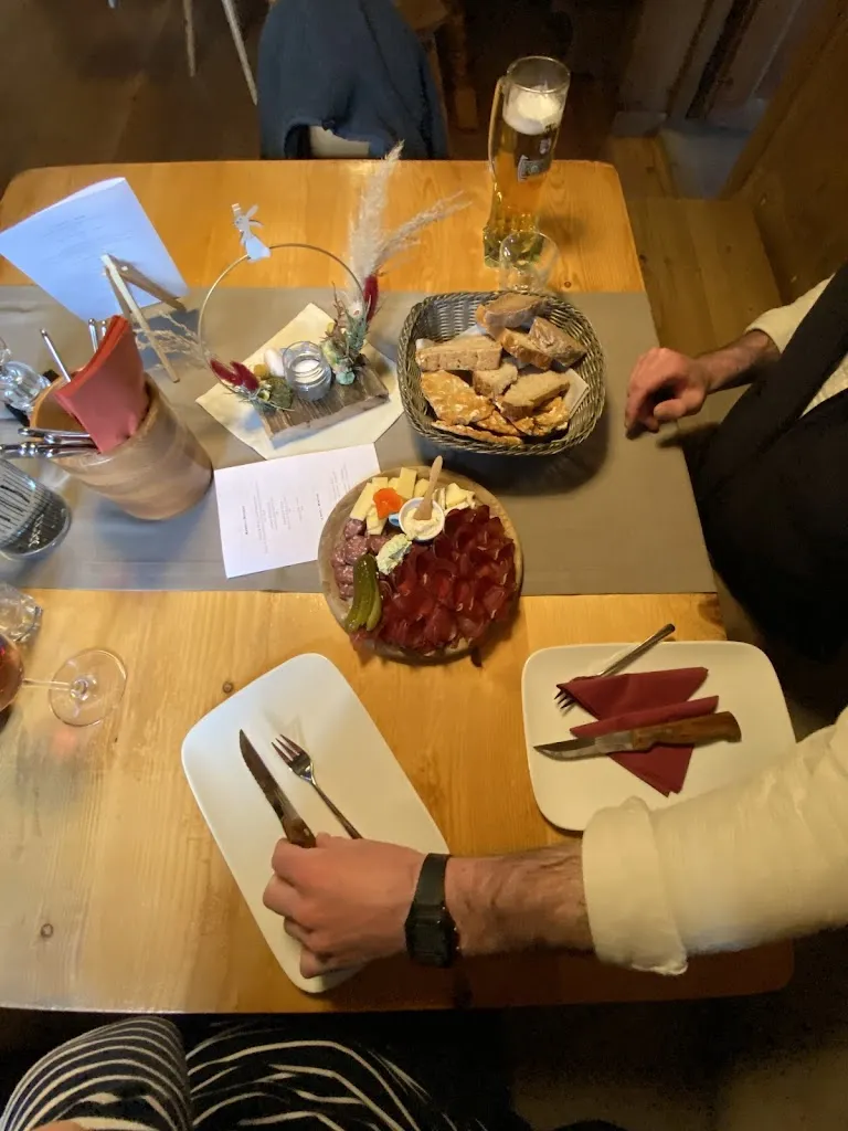 Charlotte Warr_Zunerhof_Collalbo_review