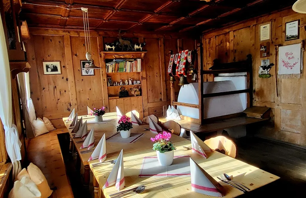 Oberpfaffstallhof restaurant in Collalbo