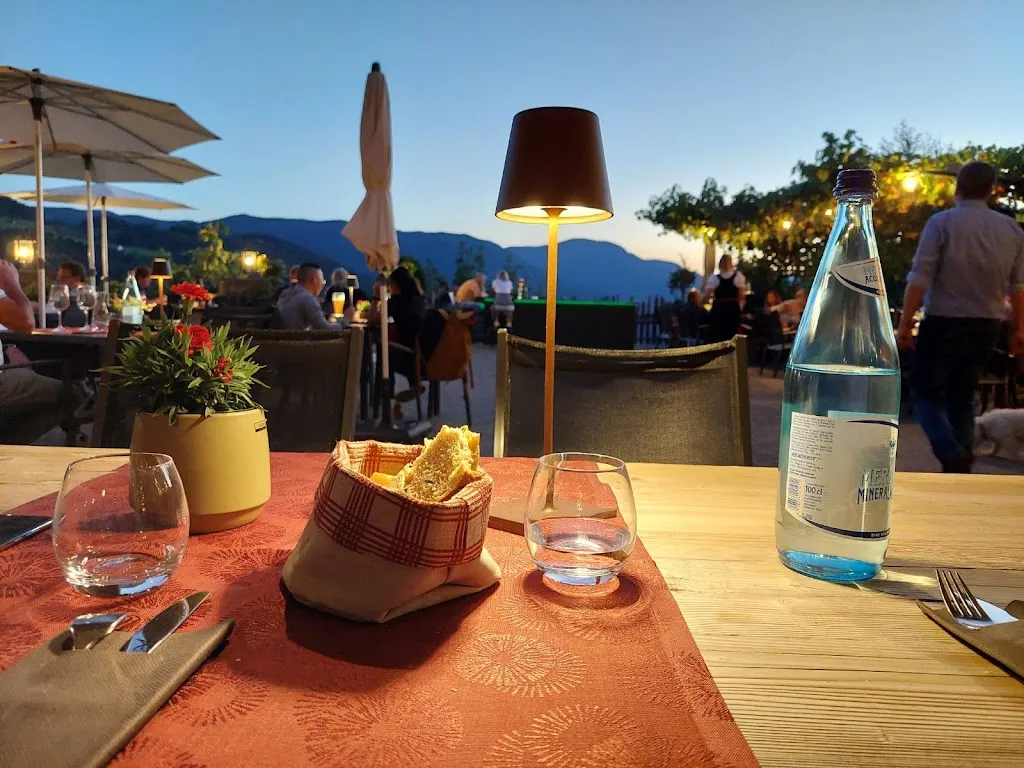 Karina Wessel_Ristorante appartamenti Pitschlmann_Collalbo_review