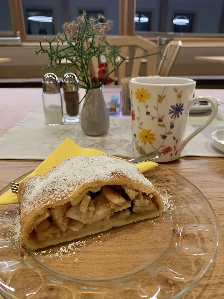 Natali Smozhevskaya_Drei Birken_Collalbo_review