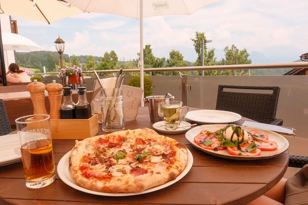 Antigo - Pizzeria, Food, Drink & Panorama_Collalbo_slider_image_3