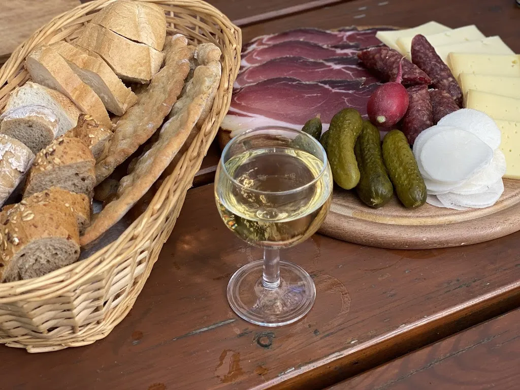 Loosmann Hof Buschenschank_Collalbo_slider_image_2