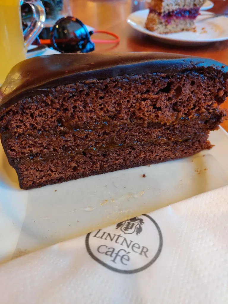 Menu_ZENTRAL Café Restaurant_Collalbo_immagine_8