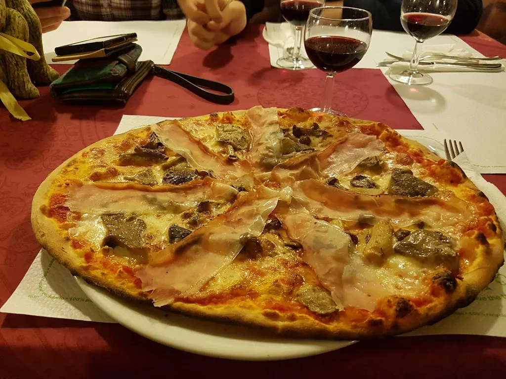Damian Stępniak_Pizzeria La Lanterna_Daiano_review