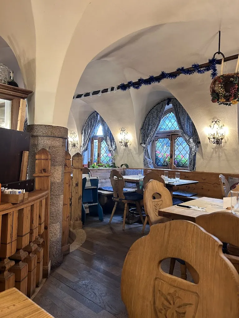 Andrea_Schlosskeller_Dobbiaco_review