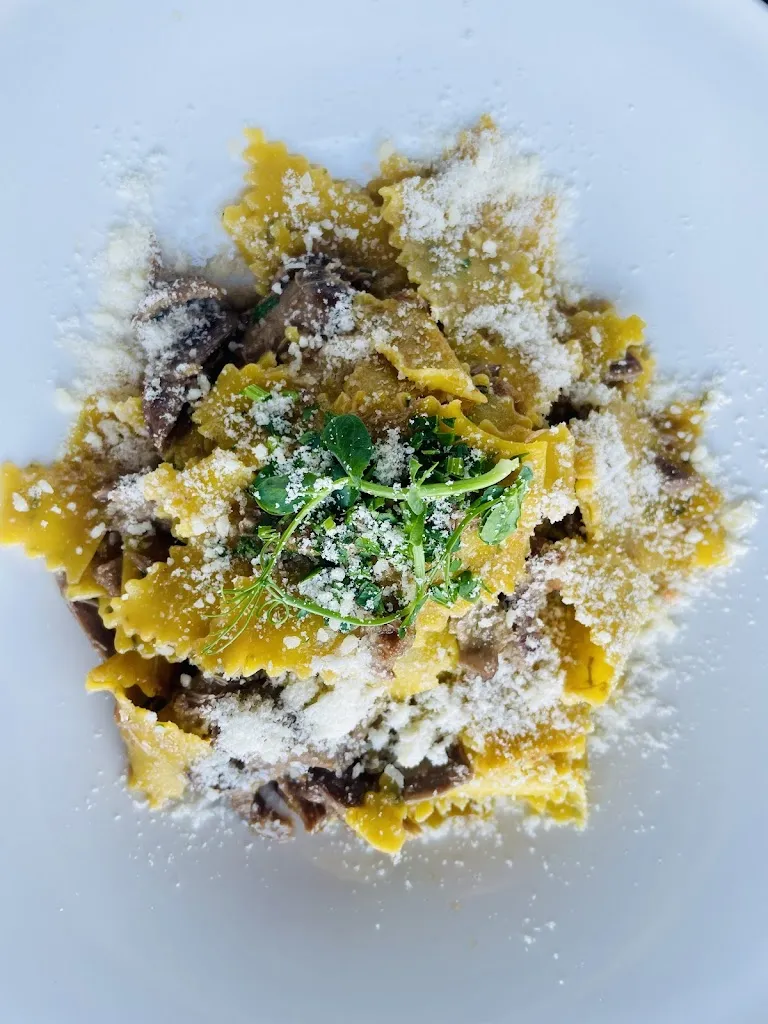 Steffen Beierle_Restaurant Pizzeria Meraner_Cornaiano_review