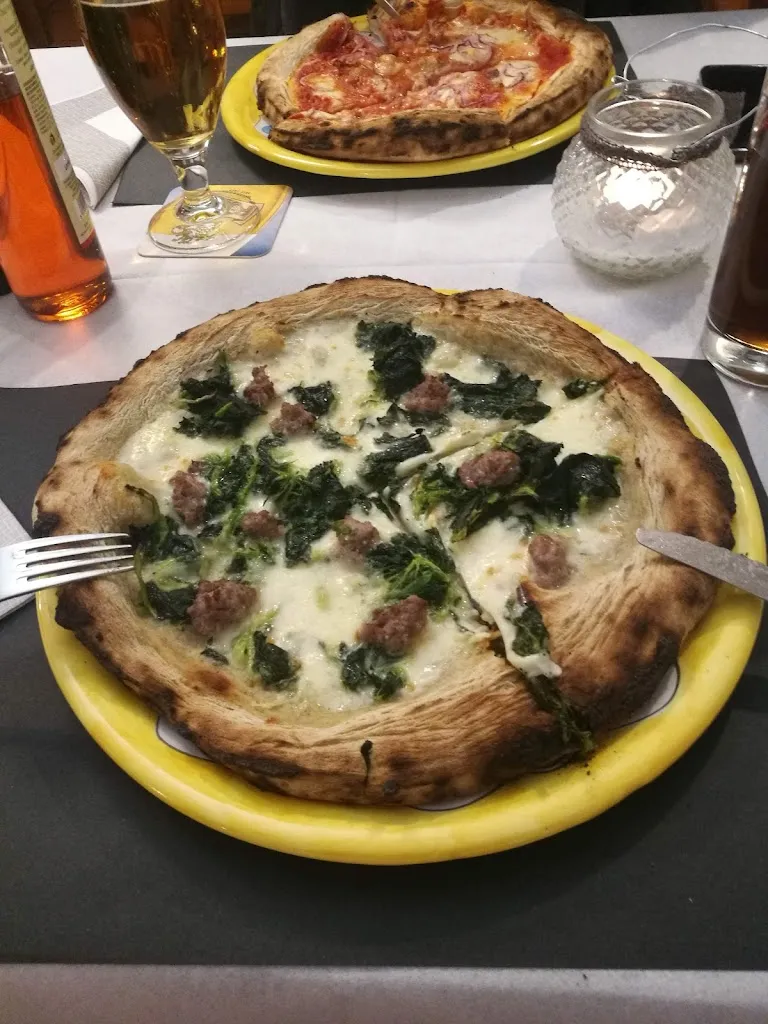 Menu_Restaurant Café Pizzeria Julia_Cornaiano_image_9