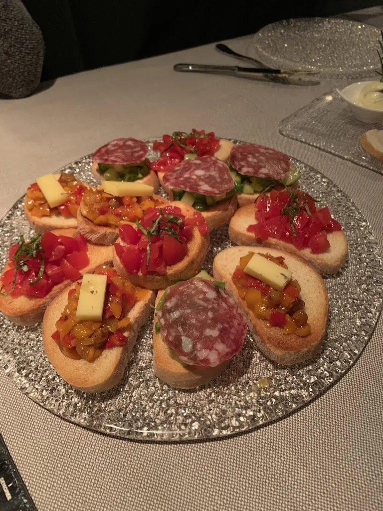 Menu_Enoteca Ansitz Pillhof_Cornaiano_image_9