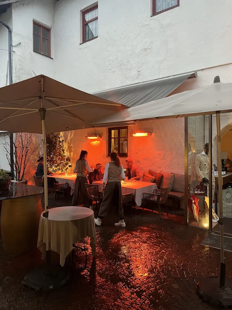 Christian Breitkreutz_Enoteca Ansitz Pillhof_Cornaiano_review