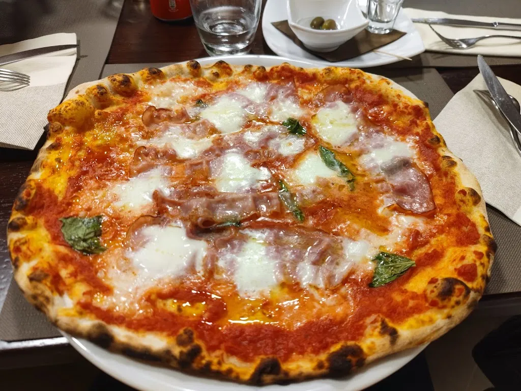 Pizze & Sfizi_Locorotondo_slider_image_3