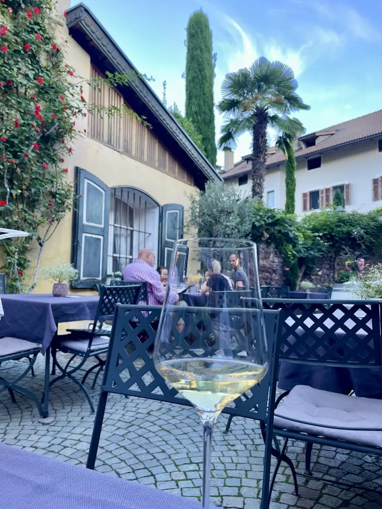 Allegra Weinbar - Ansitz Schreckenstein_Cornaiano_slider_image_3