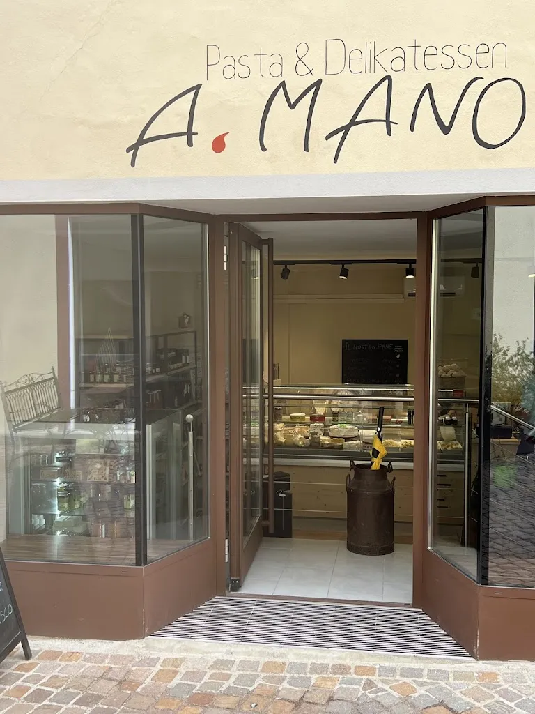 Pastificio Gastronomia A.Mano Pasta & Delikatessen_Cornaiano_slider_image_1