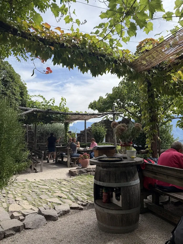 Burgschenke Hocheppan_Cornaiano_slider_image_3